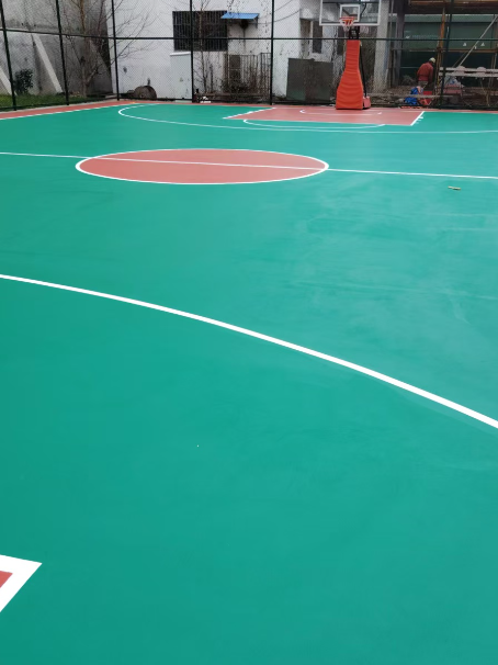宁河 球场长期使用易出现地面开裂